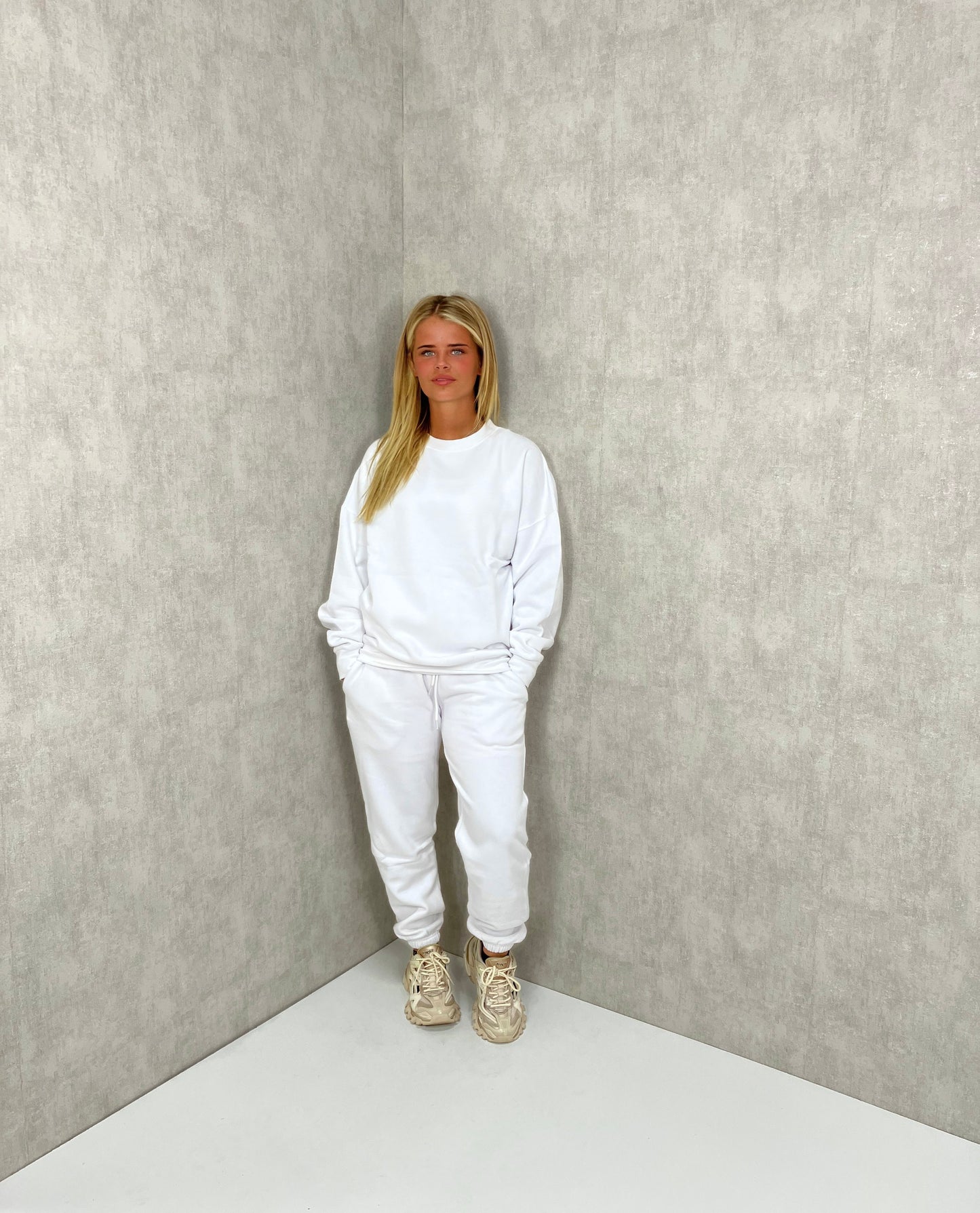 Oversized Sweatshirt Tracksuit White