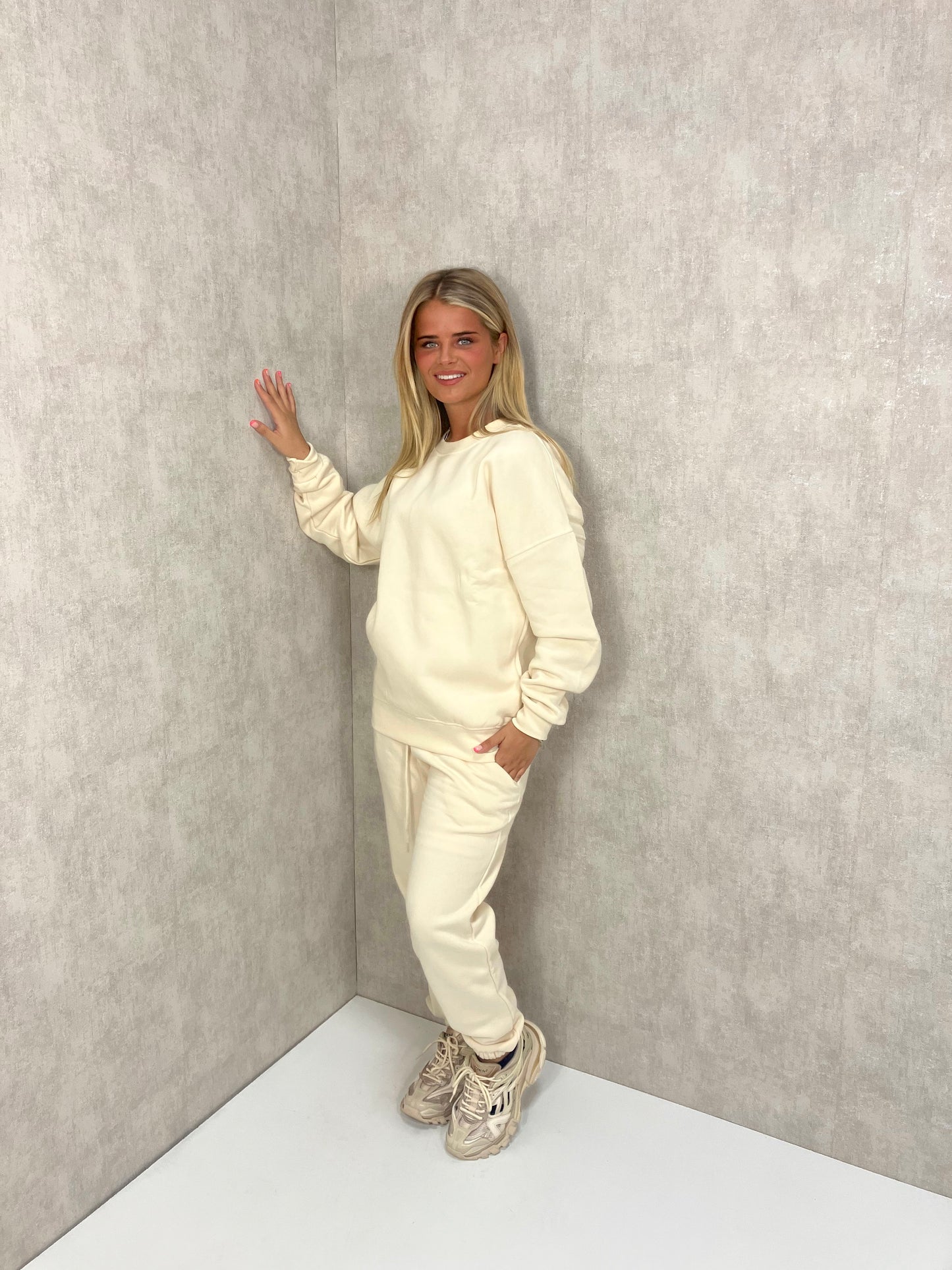 Oversized Sweatshirt Tracksuit Cream