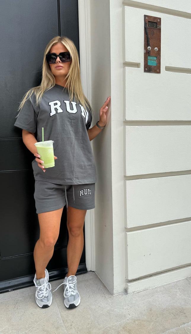 Run Appliqué 100% Cotton shorts Charcoal