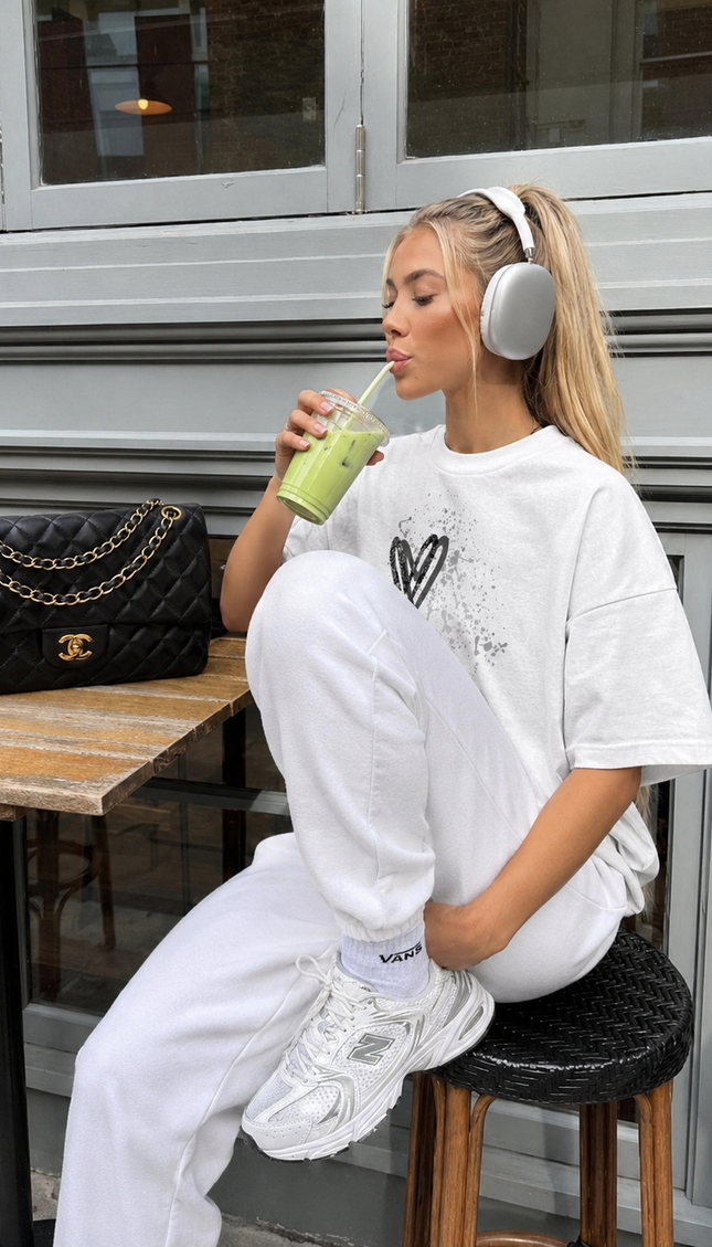 Charcoal Paisley graffiti heart T-shirt with spray paint effect print – women's T-shirt by Miss Runway
