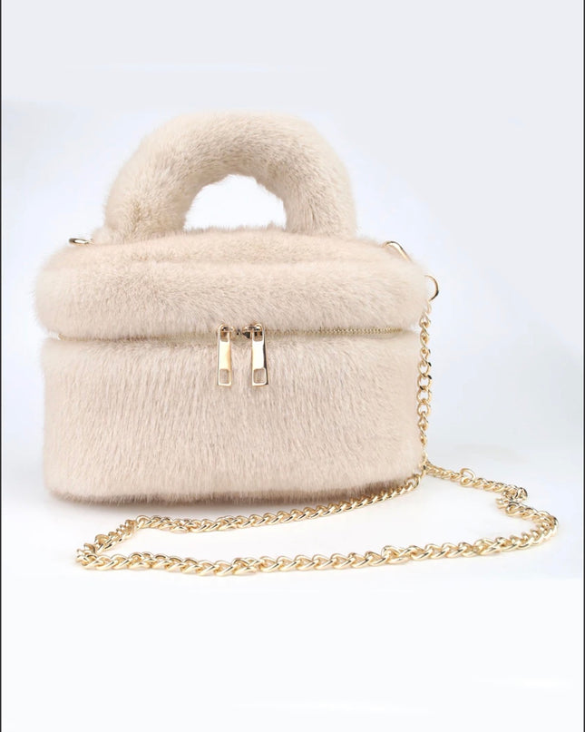 Faux Fur Vanity Bag in Cream – fluffy makeup bag by Miss Runway