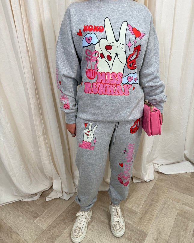 Miss Runway Peace Fingers Kids Sweatshirt Tracksuit