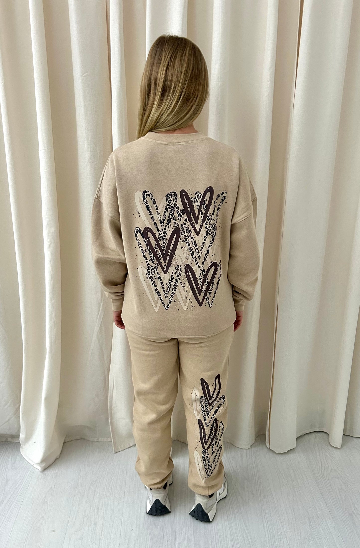 Brown Leopard Heart Graffiti Sweatshirt Tracksuit Beige