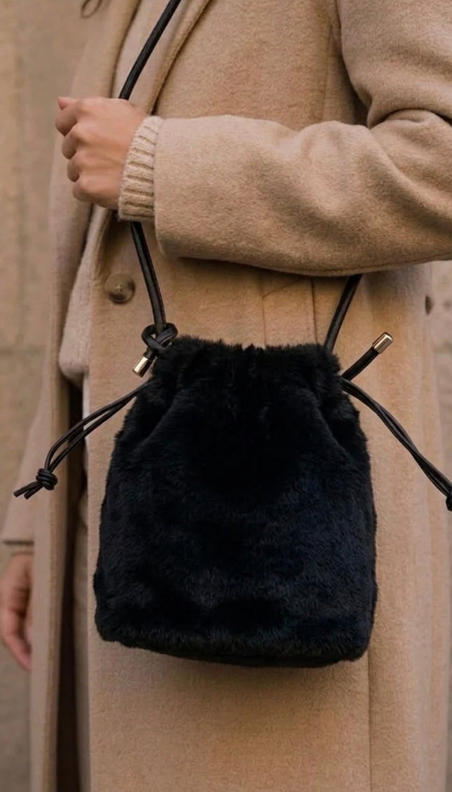 Faux Fur Crossbody Black – women's bag by Miss Runway