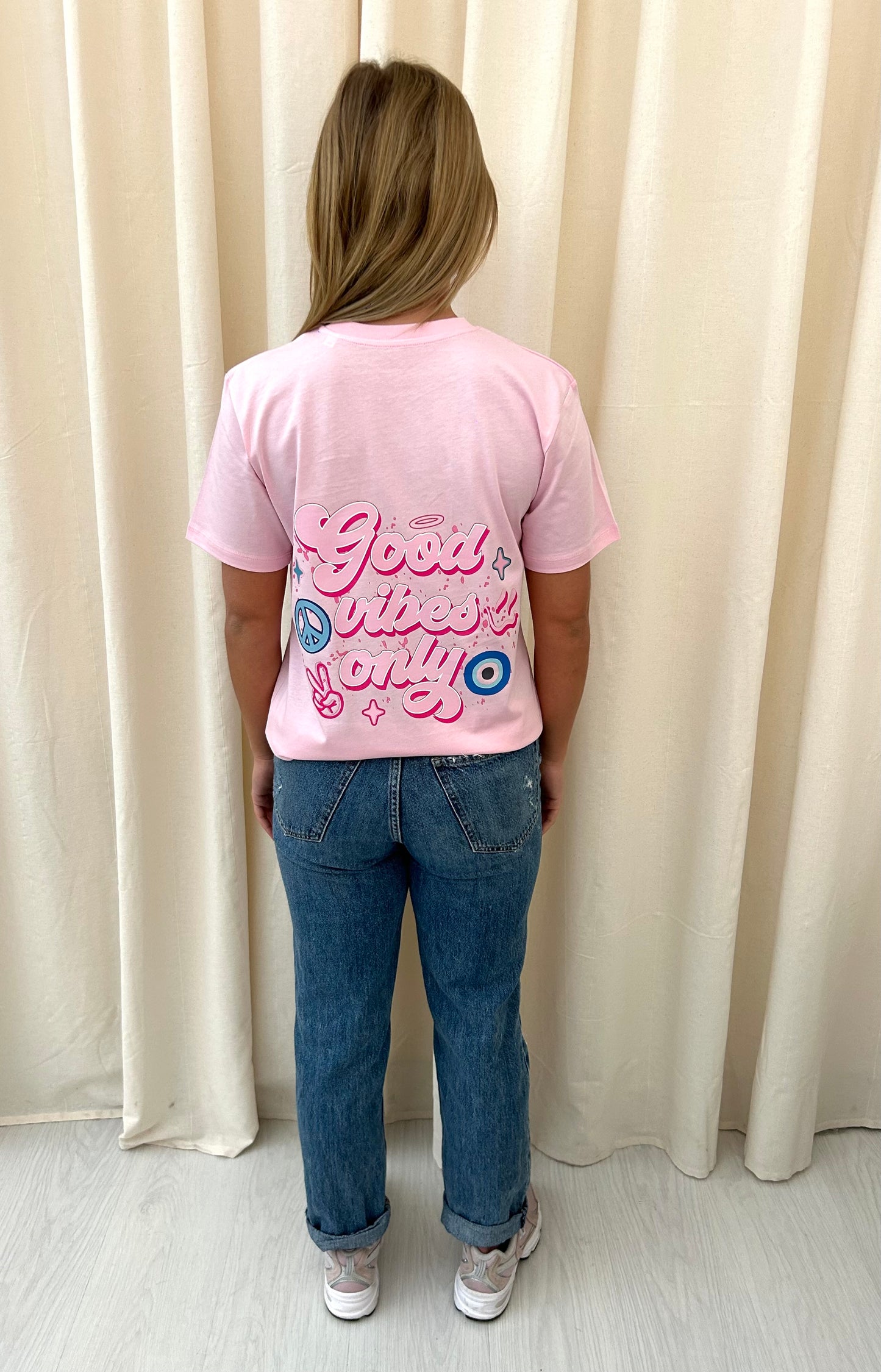 Good Vibes Only Graffiti T shirt Pink