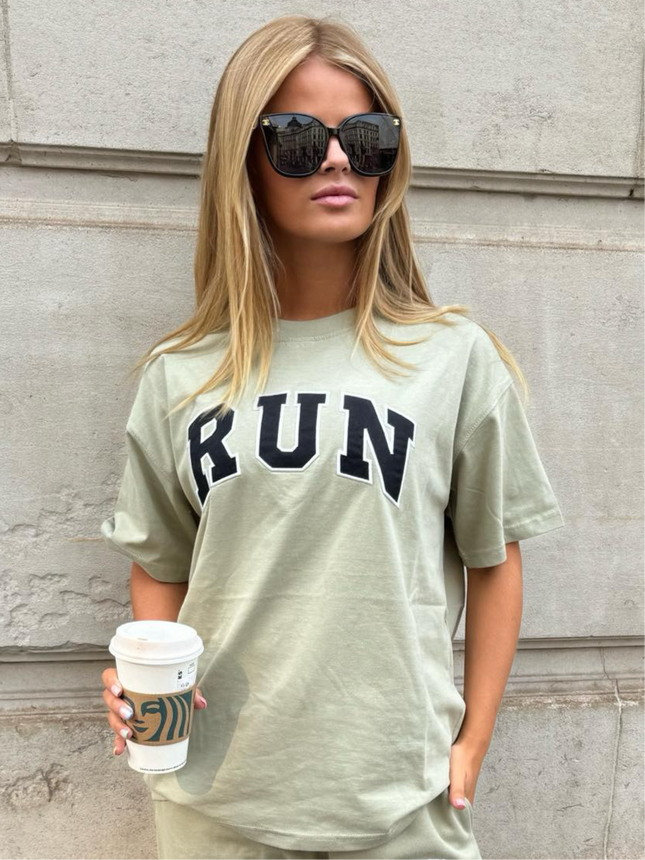 Run Appliqué 100% Cotton T-Shirt Sage Green