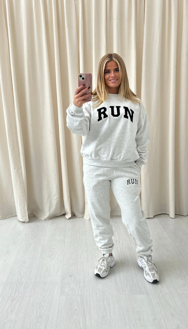 Run Appliqué 100% Cotton Sweatshirt Ash Grey