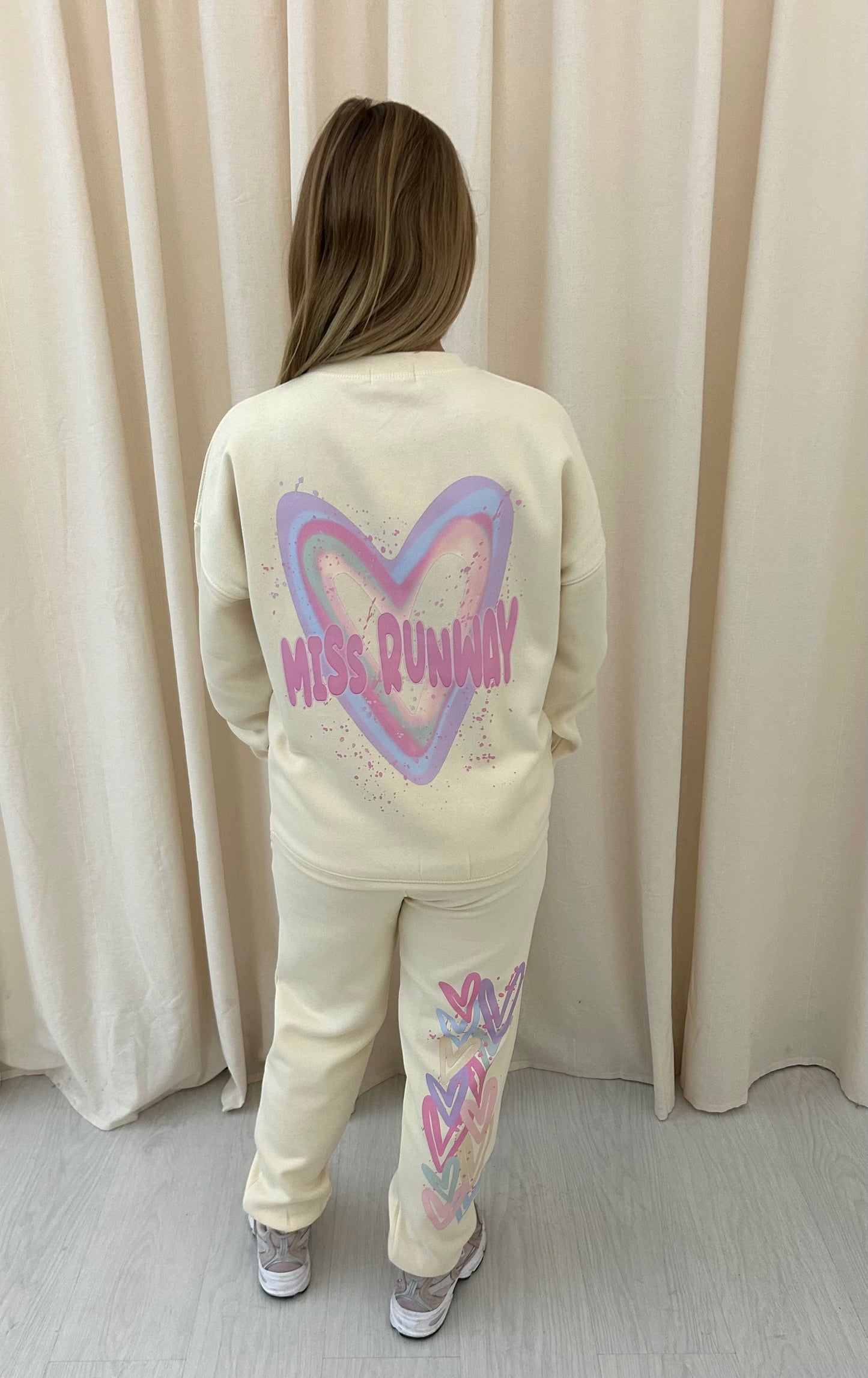 Miss Runway Pastel Heart Graffiti Sweatshirt Tracksuit Cream