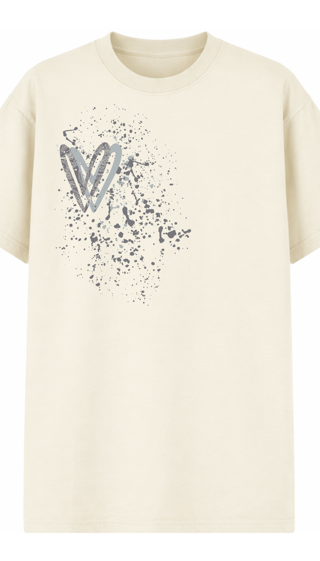 Grey Paisley Heart Printed T-shirt – image 4