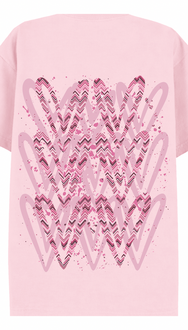 Pink Zig Zag graffiti heart T-shirt with spray paint effect print – women's T-shirt by Miss Runway
