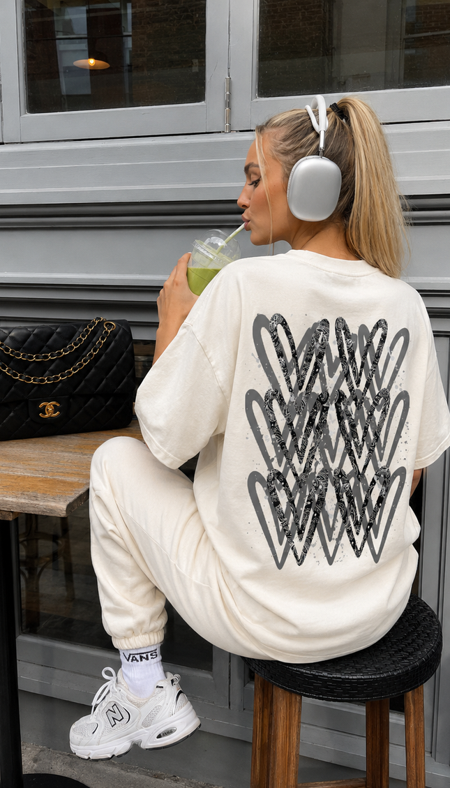 Charcoal Paisley Heart T-shirt – image 4