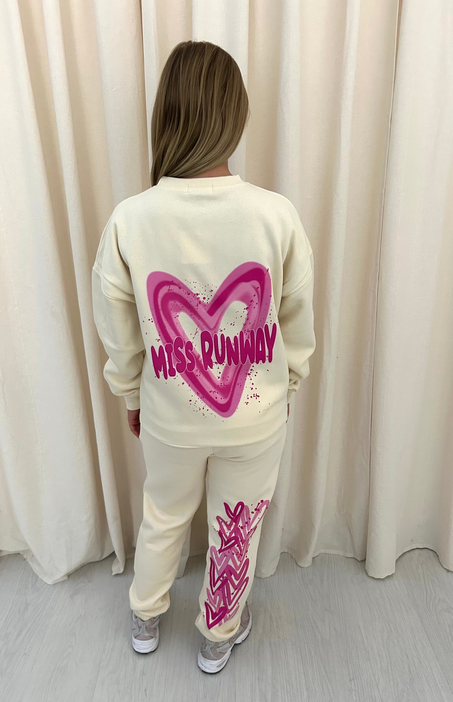 Miss Runway Pink Heart Graffiti Sweatshirt Tracksuit Cream