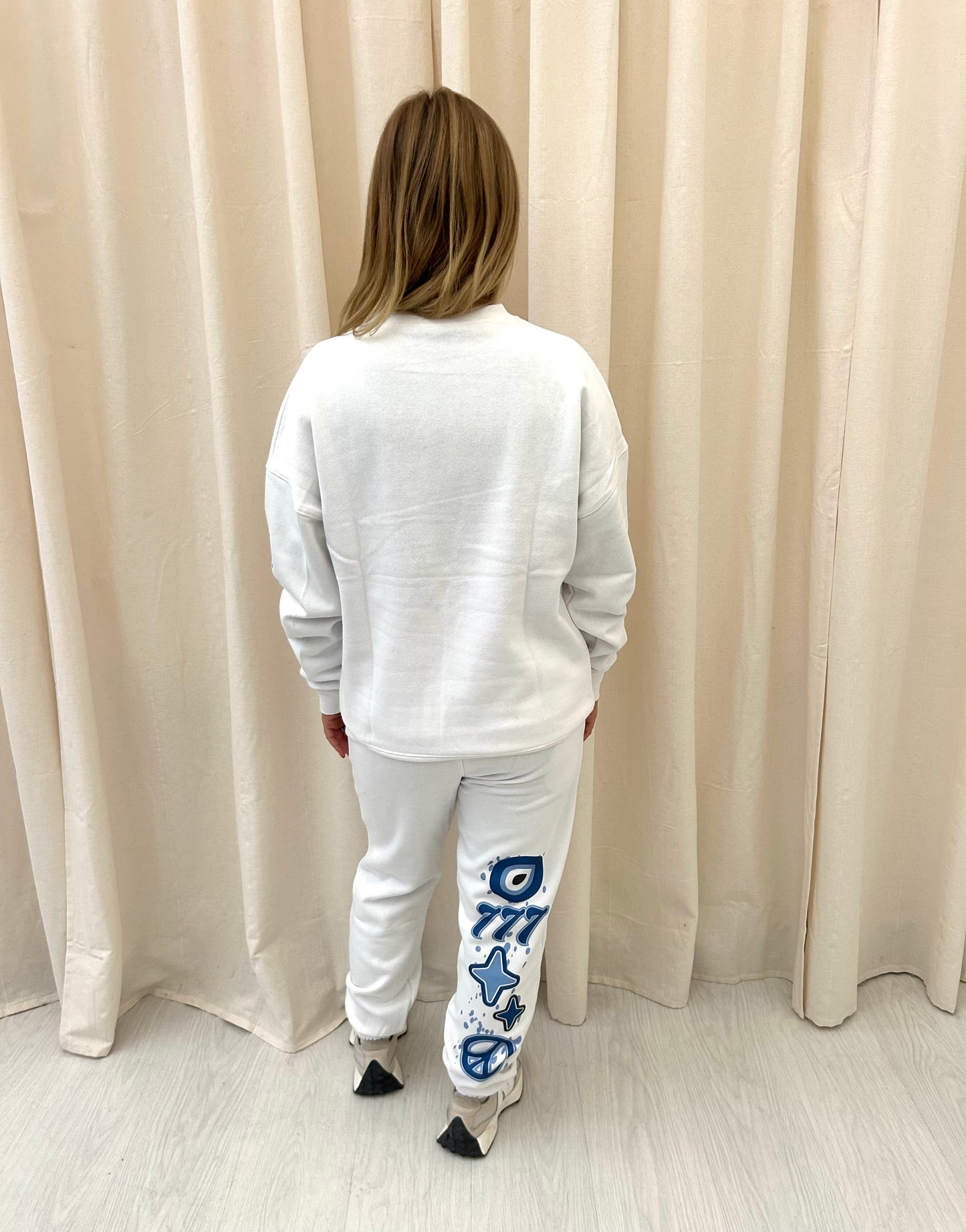 Angel Numbers Protect Your Energy Graffiti Sweatshirt Tracksuit White - Blue