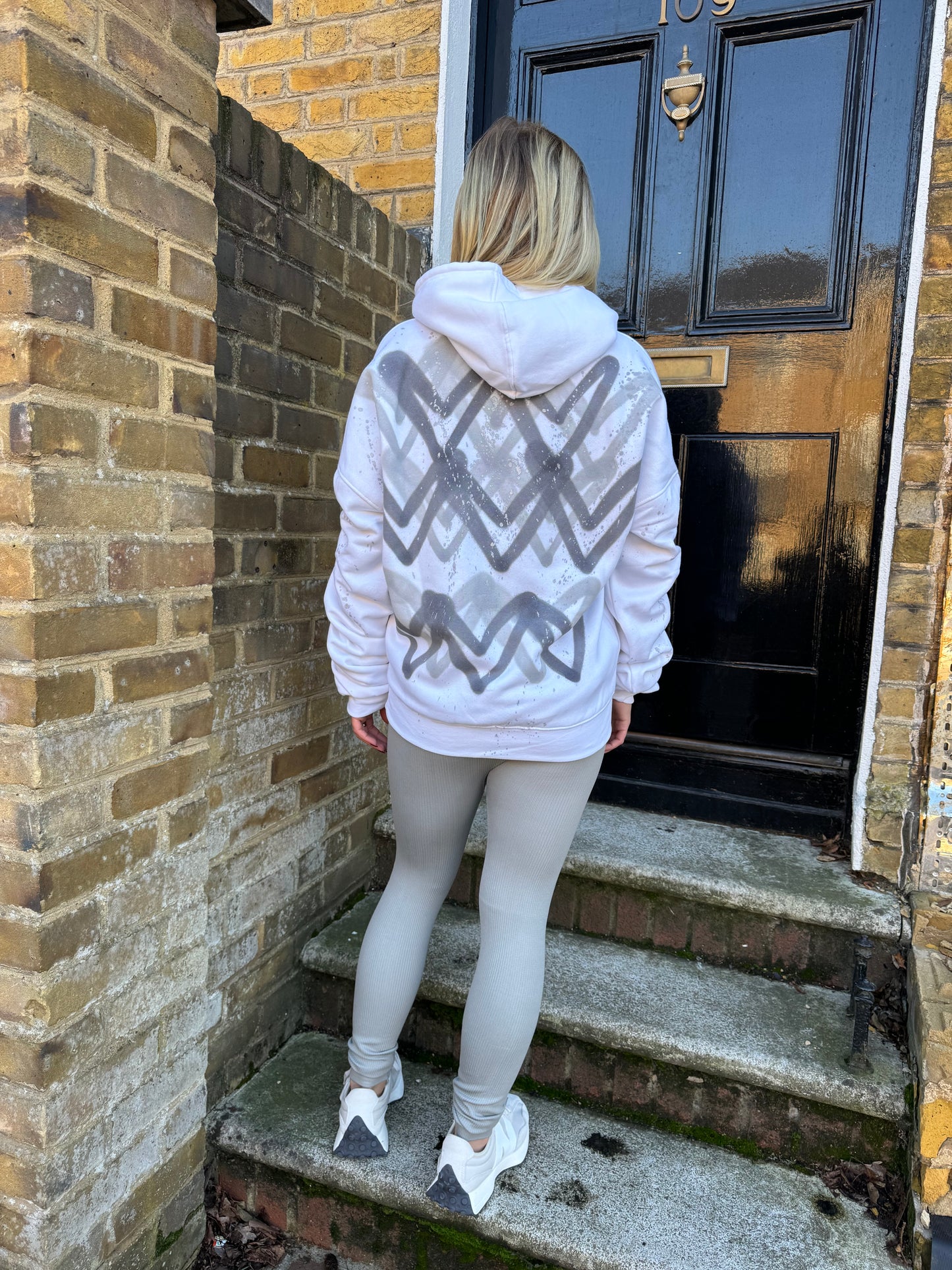 Grey Heart Sprayed White Ruched Hoodie And Legging Set