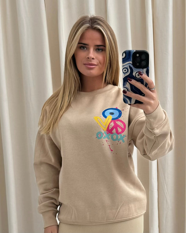 XOXO Graffiti Sweatshirt Beige