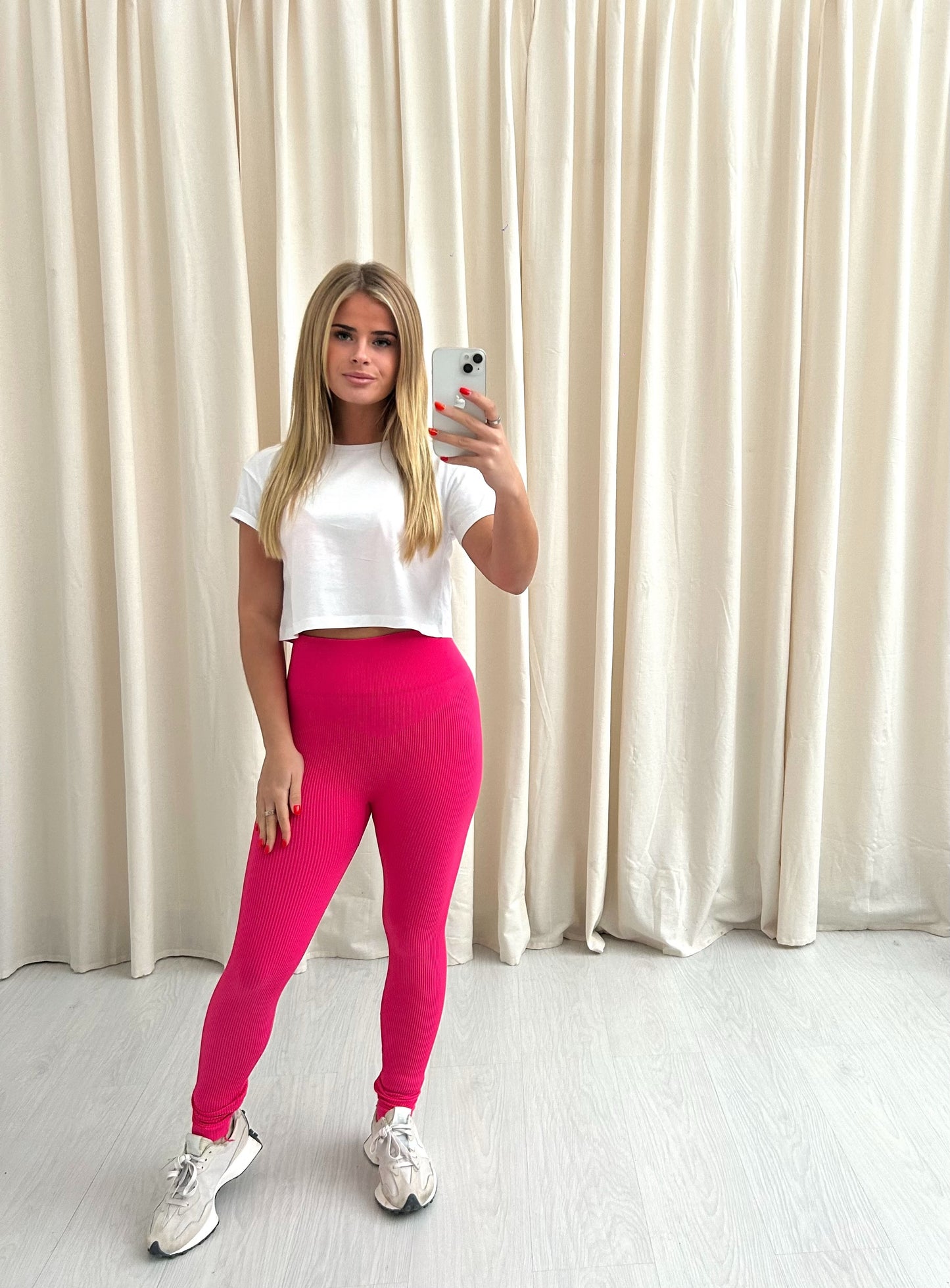 Fuchsia Pink Ribbed Leggings