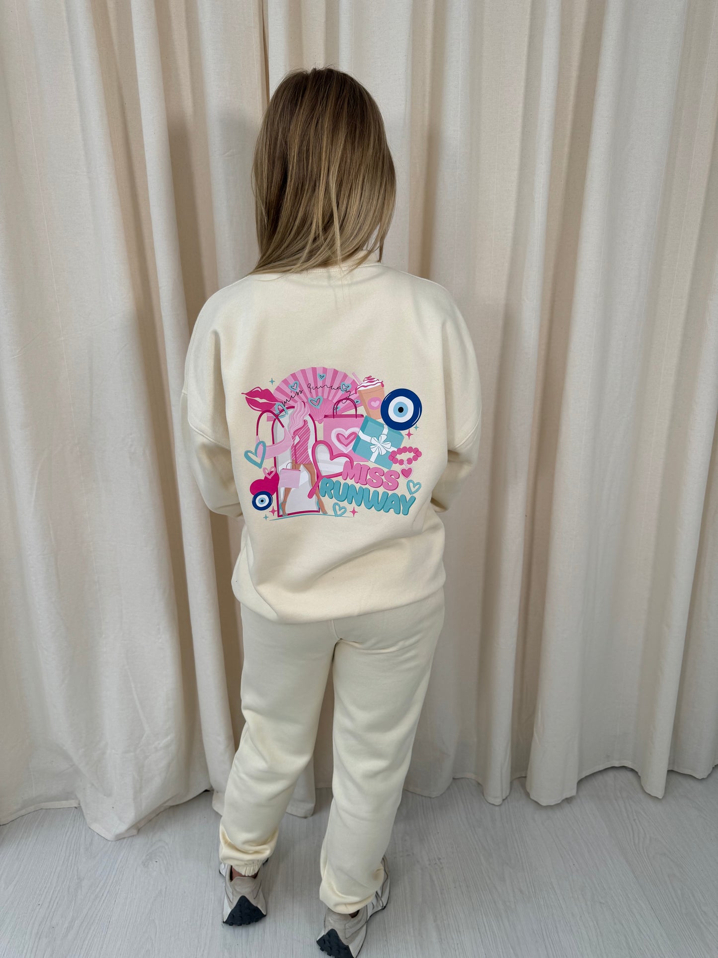 Miss Runway Good Vibes Only Oversized Sweatshirt Tracksuit Cream