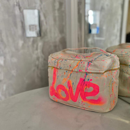 Collection image for: Sprayed Vanity Case
