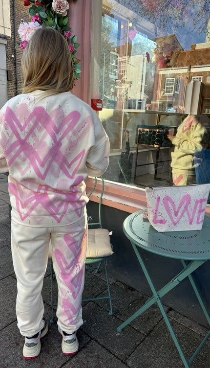 Pink Heart Sprayed Cream Sweatshirt Tracksuit
